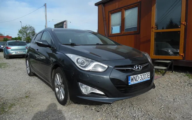 hyundai Hyundai i40 cena 14100 przebieg: 201700, rok produkcji 2012 z Bobolice